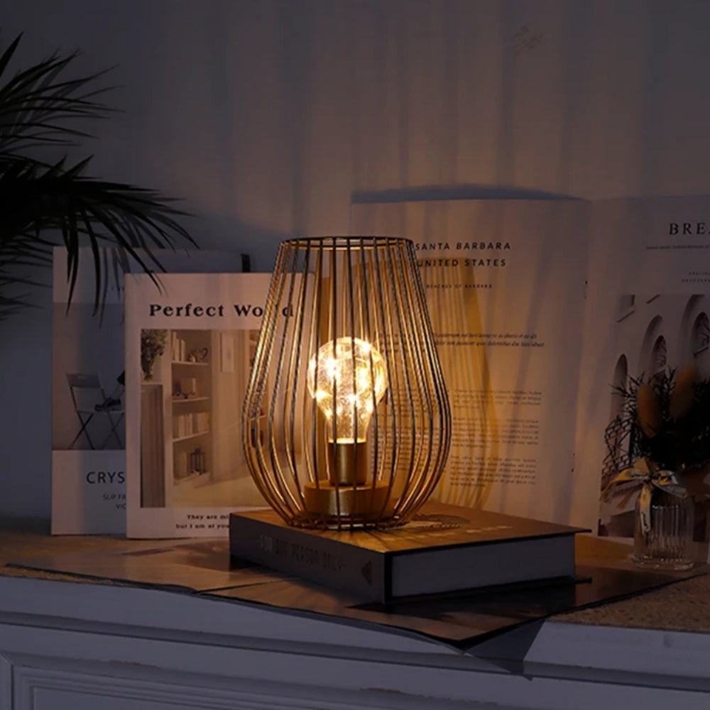 CAVO Bordslampa Metall